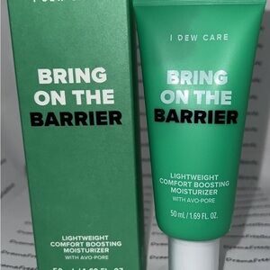 I Dew Care Bring On The Barrier Lightweight Comfort Boosting Moisturizer